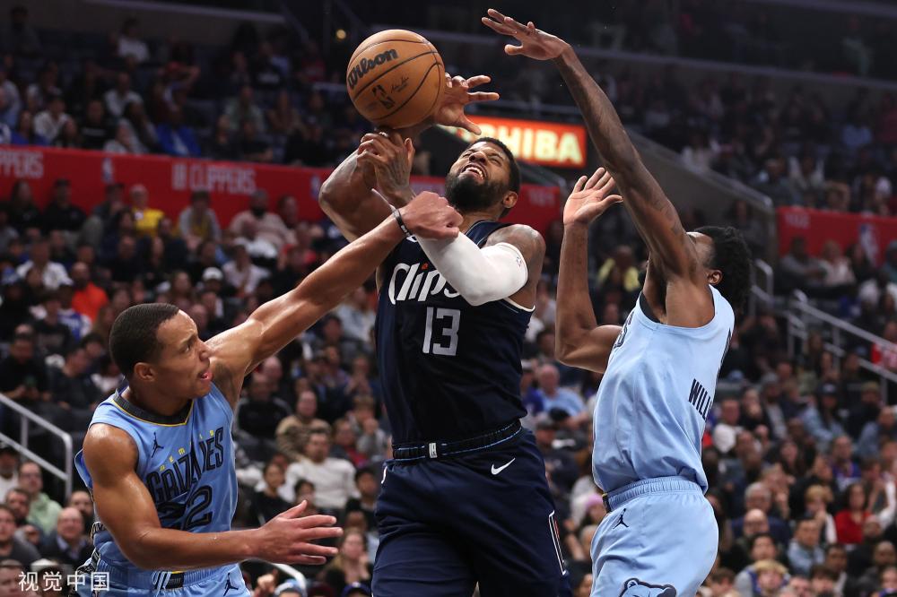 中占据上风 中占据上风