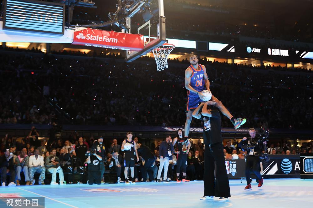 际赛事中屡 际赛事中屡